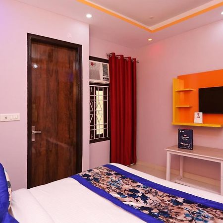 Oyo Rose Residency Near Dwarka Sector 9 Metro Station Hotel New Delhi Luaran gambar