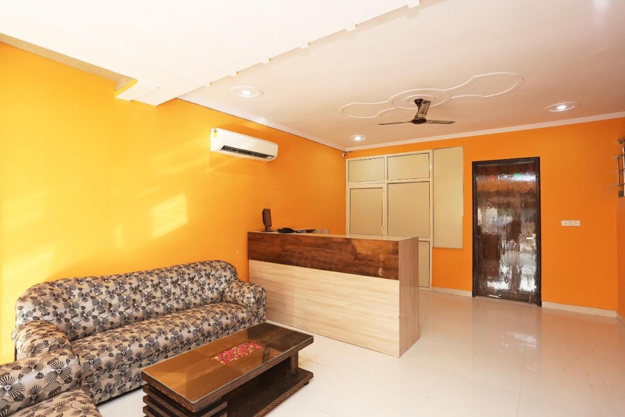 Oyo Rose Residency Near Dwarka Sector 9 Metro Station Hotel New Delhi Luaran gambar