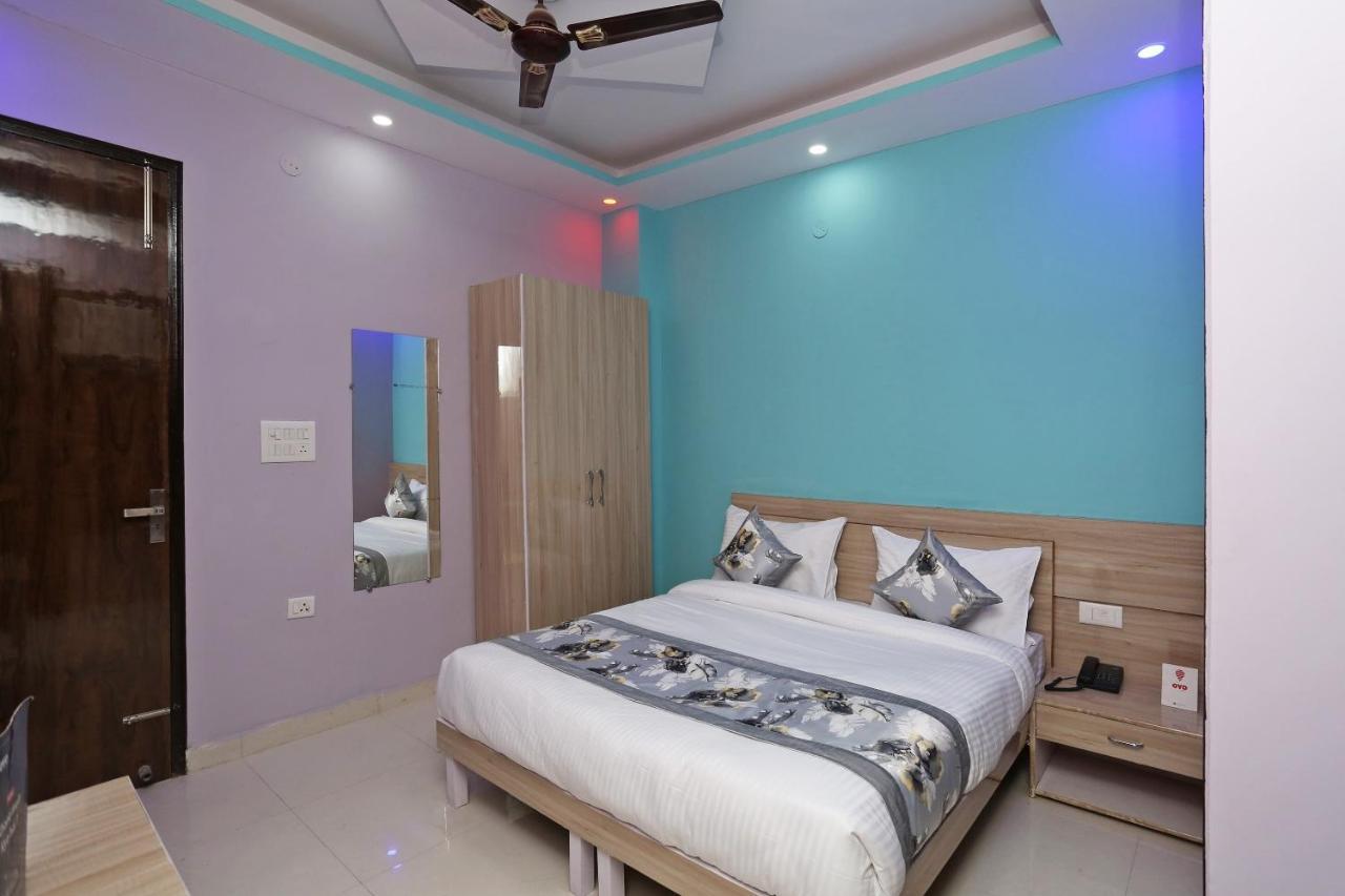 Oyo Rose Residency Near Dwarka Sector 9 Metro Station Hotel New Delhi Luaran gambar